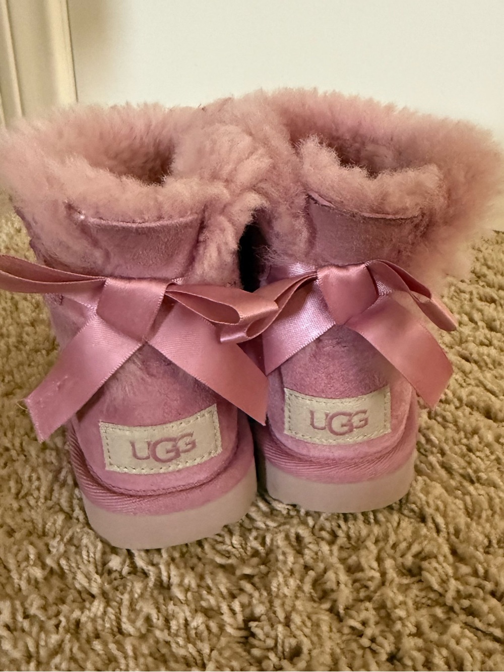 Toddler girls UGG Mini Bailey in pink size 6